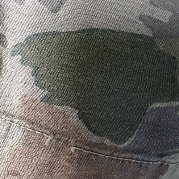 Anthropologie Camo Utility Mini Skirt SIZE 4 - Picture 16 of 16